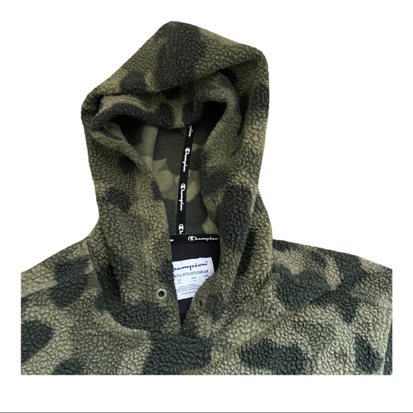Athletic Champion Camo Jacket - Autumn Winter Jacket - Warm and Cozy Siz… - Picture 2 of 12